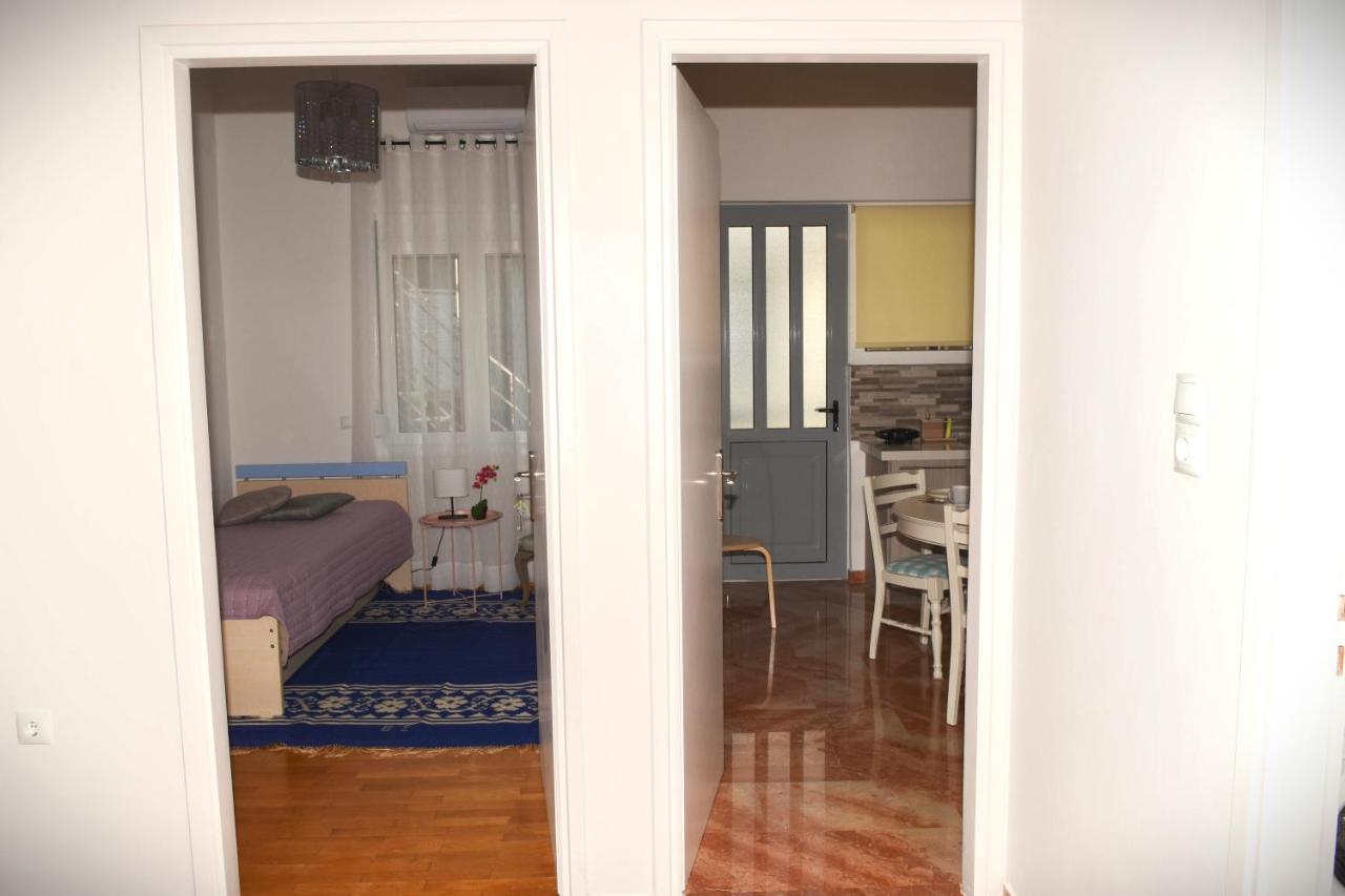 Ellis House Apartman Agrínio Kültér fotó