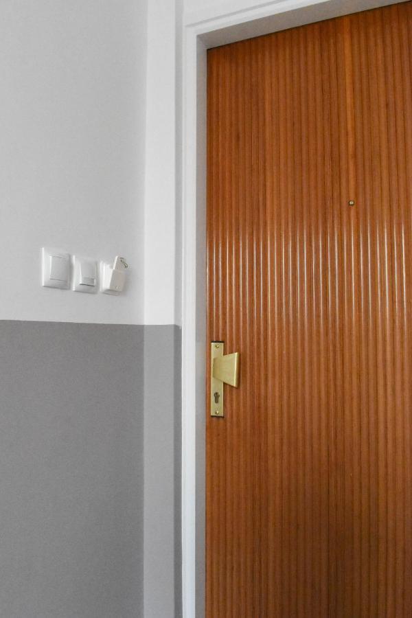 Ellis House Apartman Agrínio Kültér fotó