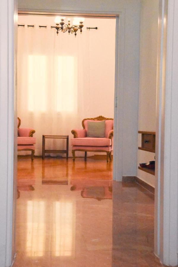 Ellis House Apartman Agrínio Kültér fotó