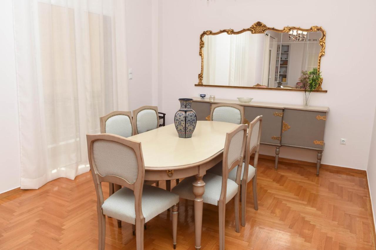 Ellis House Apartman Agrínio Kültér fotó
